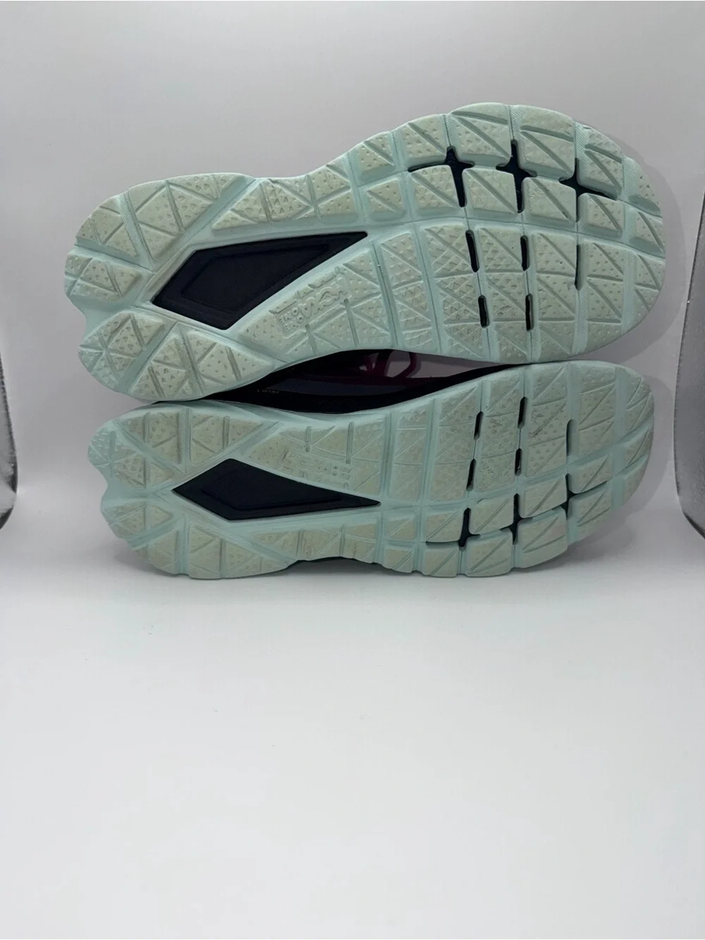 HOKA Women's Running Shoe in Magenta